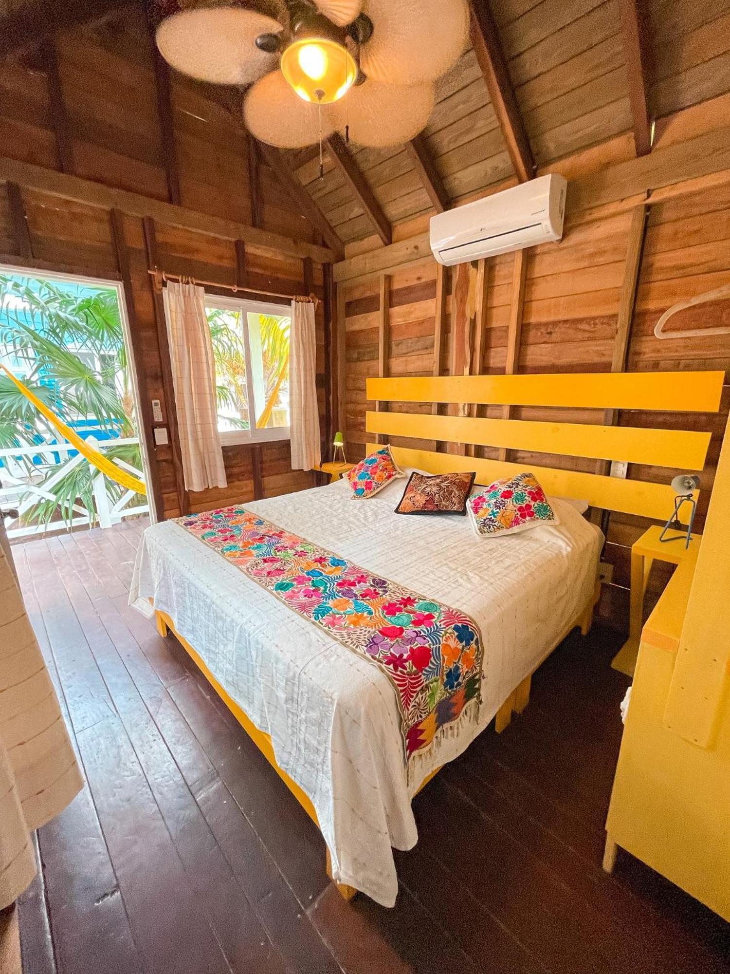 Bed and Breakfast Whyknot Holbox Екстер'єр фото